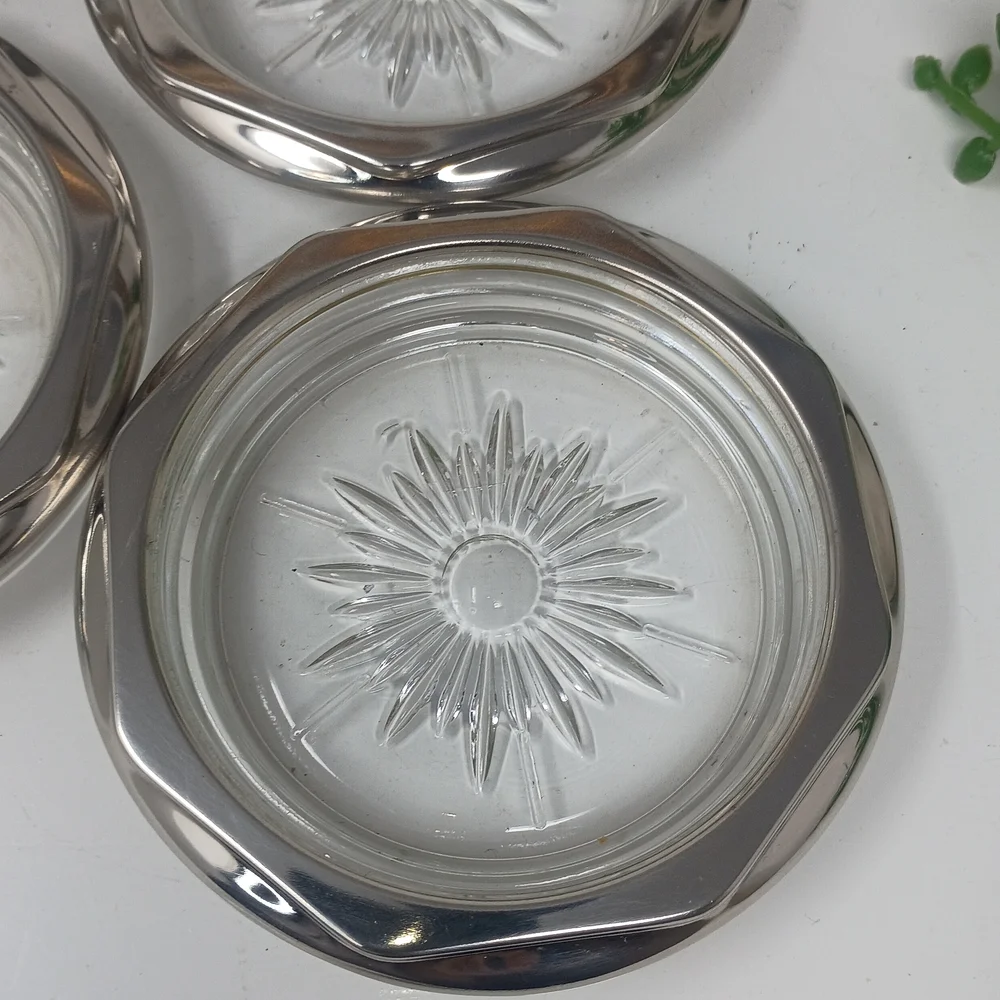 Glass Coaster Set with Silver Rim - Clear